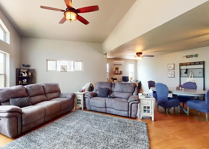 Dog-friendly Retreat W/ Panoramic Views! Holiday home