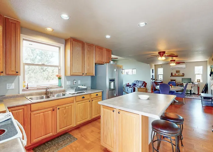 Holiday home Dog-friendly Retreat W/ Panoramic Views!