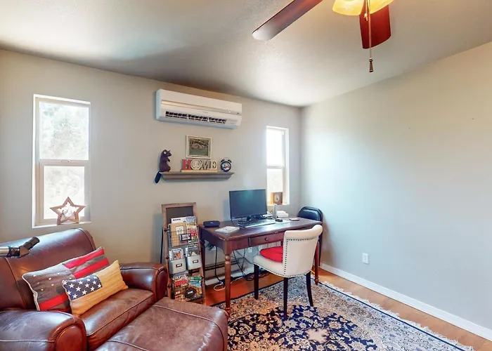 Dog-friendly Retreat W/ Panoramic Views! Holiday home